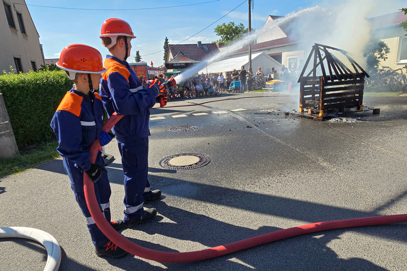 Heißer Tag mit Klingas Feuerwehr